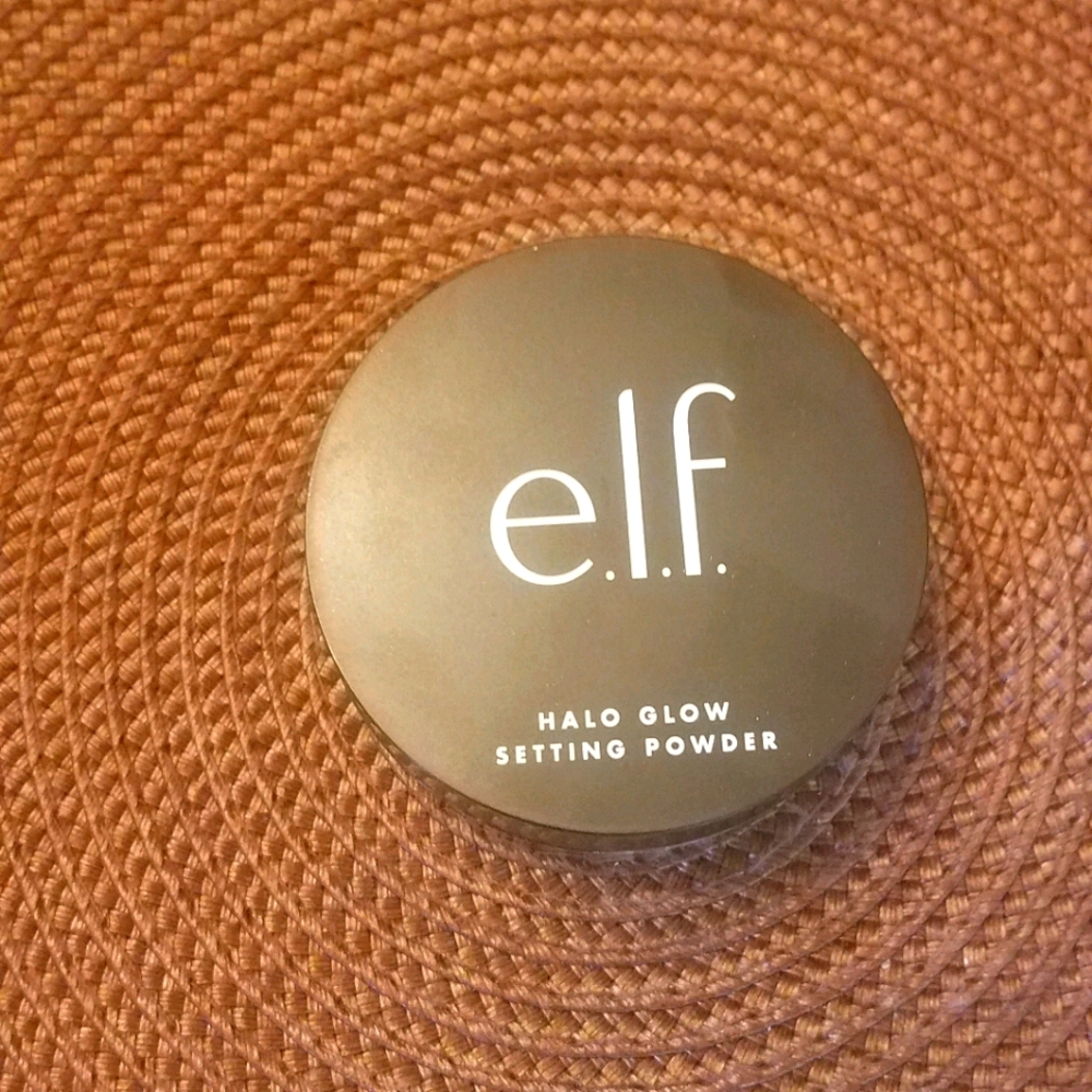 Elf Halo Glow Setting Powder Dark